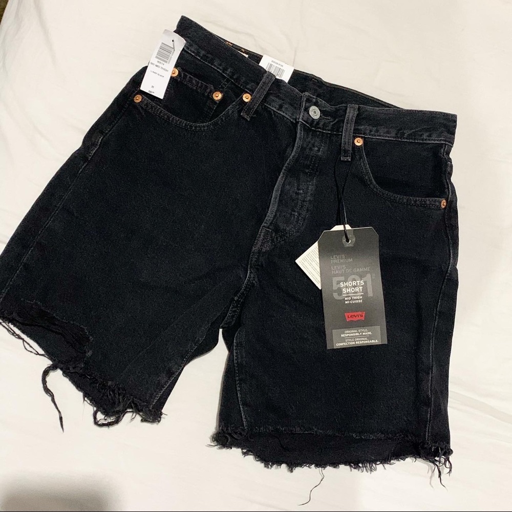 NWT Levis 501 Mid Shorts